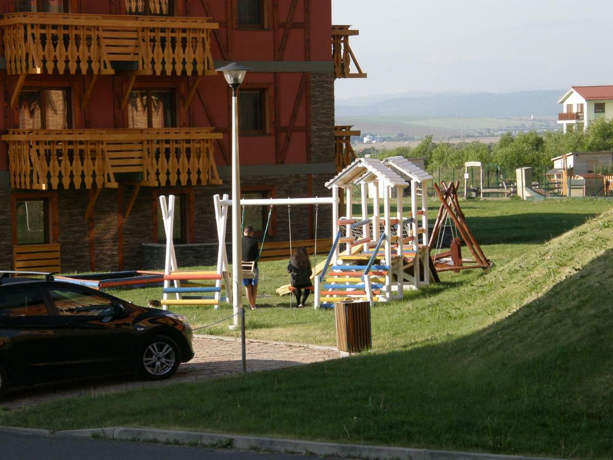 Terezia Tatry - Golf Lägenhet Vel'ka Lomnica Exteriör bild